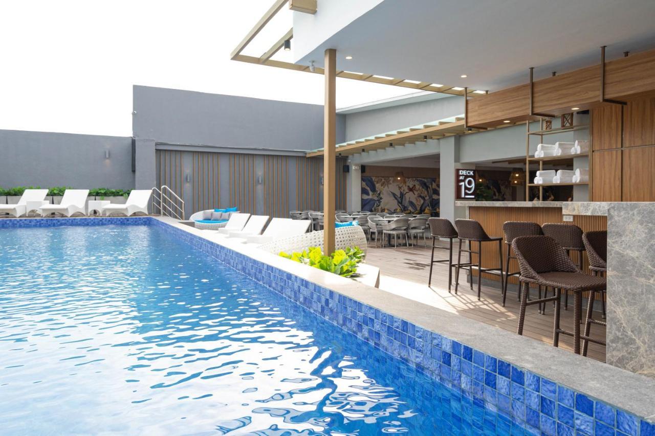 Bayfront Hotel Cebu Capitol Site Экстерьер фото